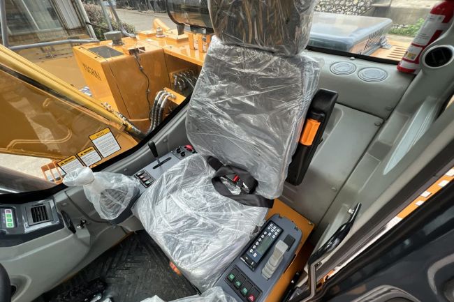 Экскаватор Yuchai YC160W
