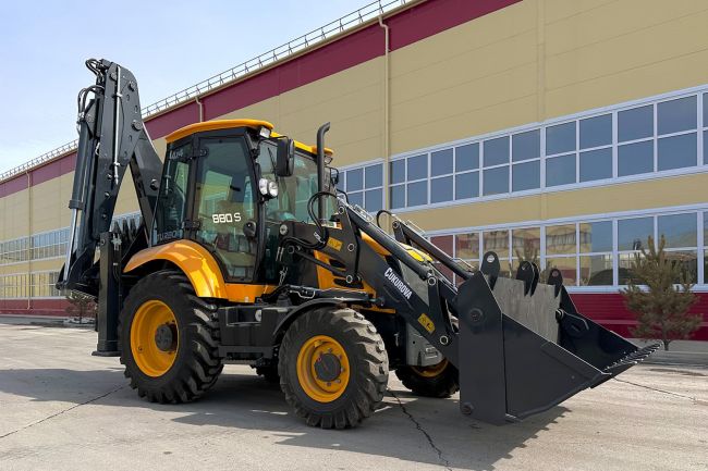 Экскаватор-погрузчик Cukurova 880S