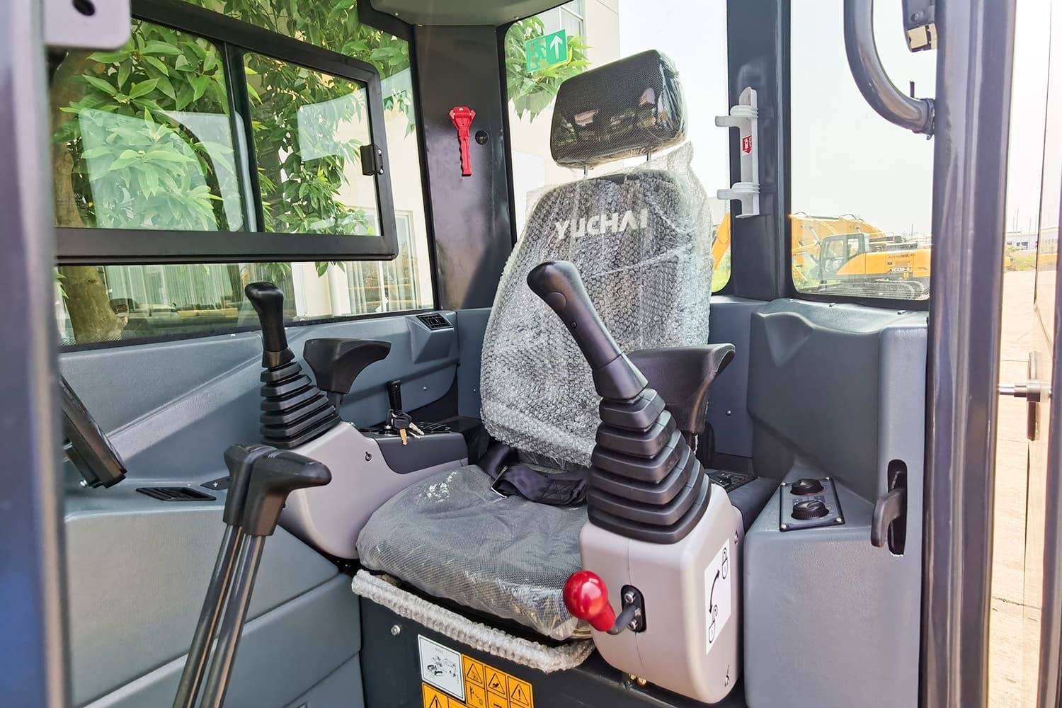 Миниэкскаватор Yuchai YC 35SR Миниэкскаватор Yuchai YC 35SR