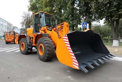 Универсальный погрузчик АМКОДОР W700C